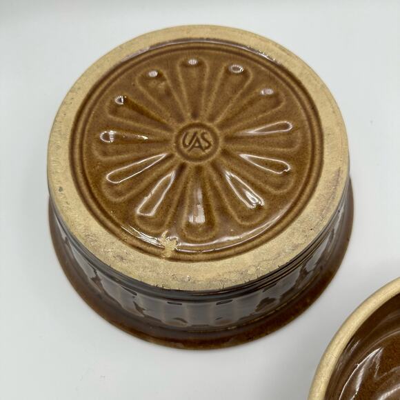 Vintage USA Stoneware Lidded Dish 2 Qt  Oven Proof Marked USA Possibly McCoy - Picture 8 of 9